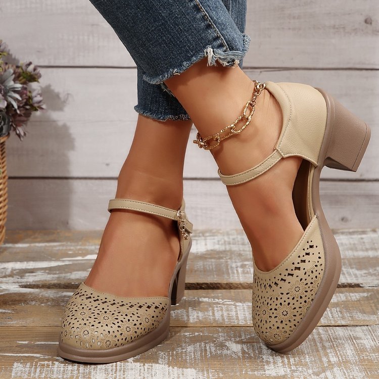 GC Women "Vintage Charm" Sandals