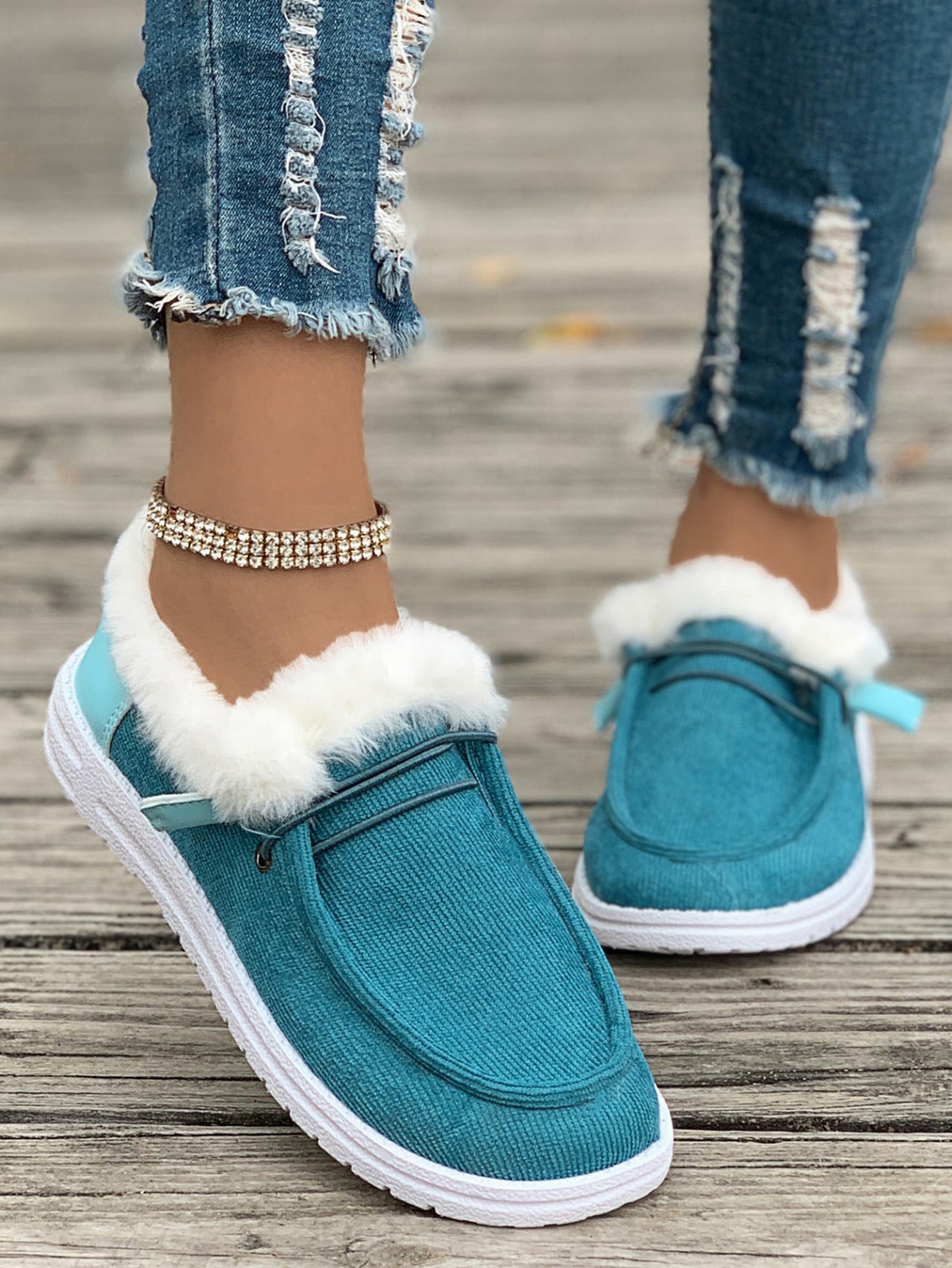 GC Women "Plush Path" Casual Shoes