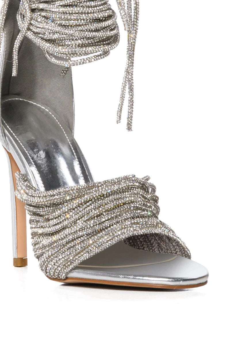 GC Women "Strappy Strap" Sandals